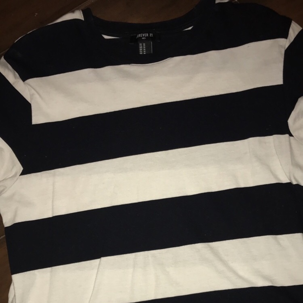 SIMPLE FOREVER 21 TS